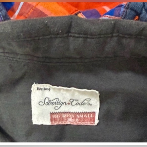 Sovereign Code Short Sleeve Button-Down - Picture 2 of 3